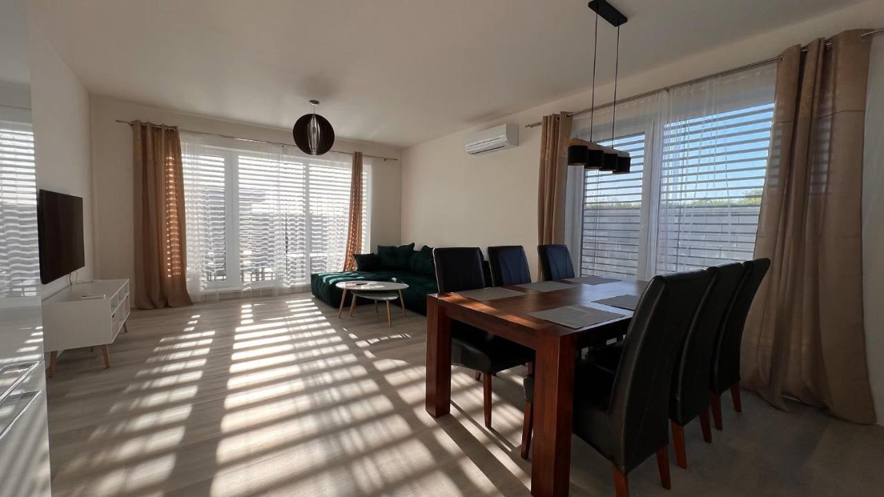 Klimatizovany Apartmanovy Dom S Virivkou, 9b Janosikova