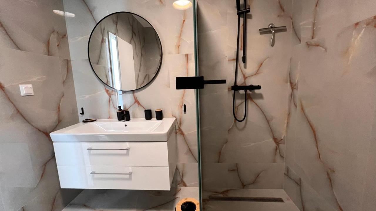 Klimatizovany Apartmanovy Dom S Virivkou, 9b *